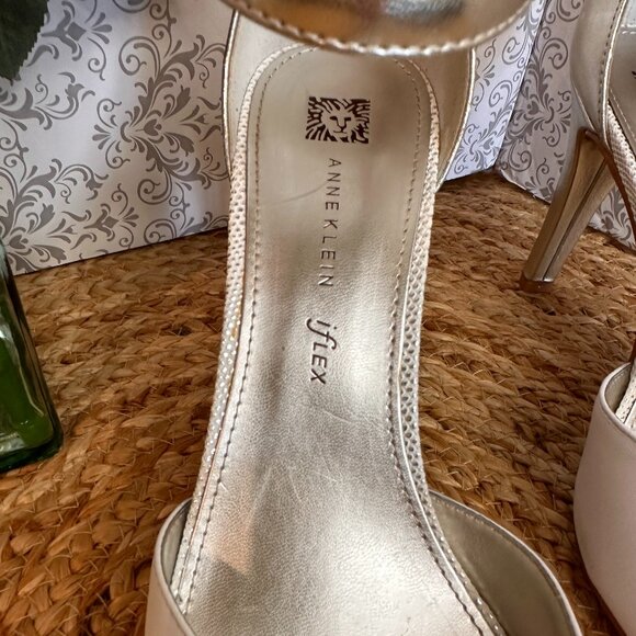 Anne Klein Iflex Akopalize Open Toe, Light Gold & White High Heels Sz 11M - Picture 3 of 7